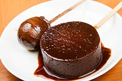 味噌おでんの中身 — 牛スジと大根